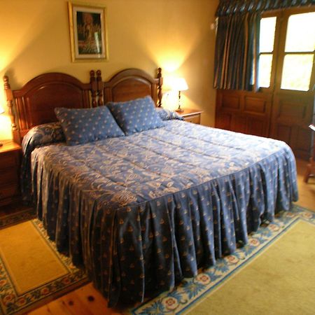 Casa Rural La Regoria 카레냐 데 카브랄레스 외부 사진