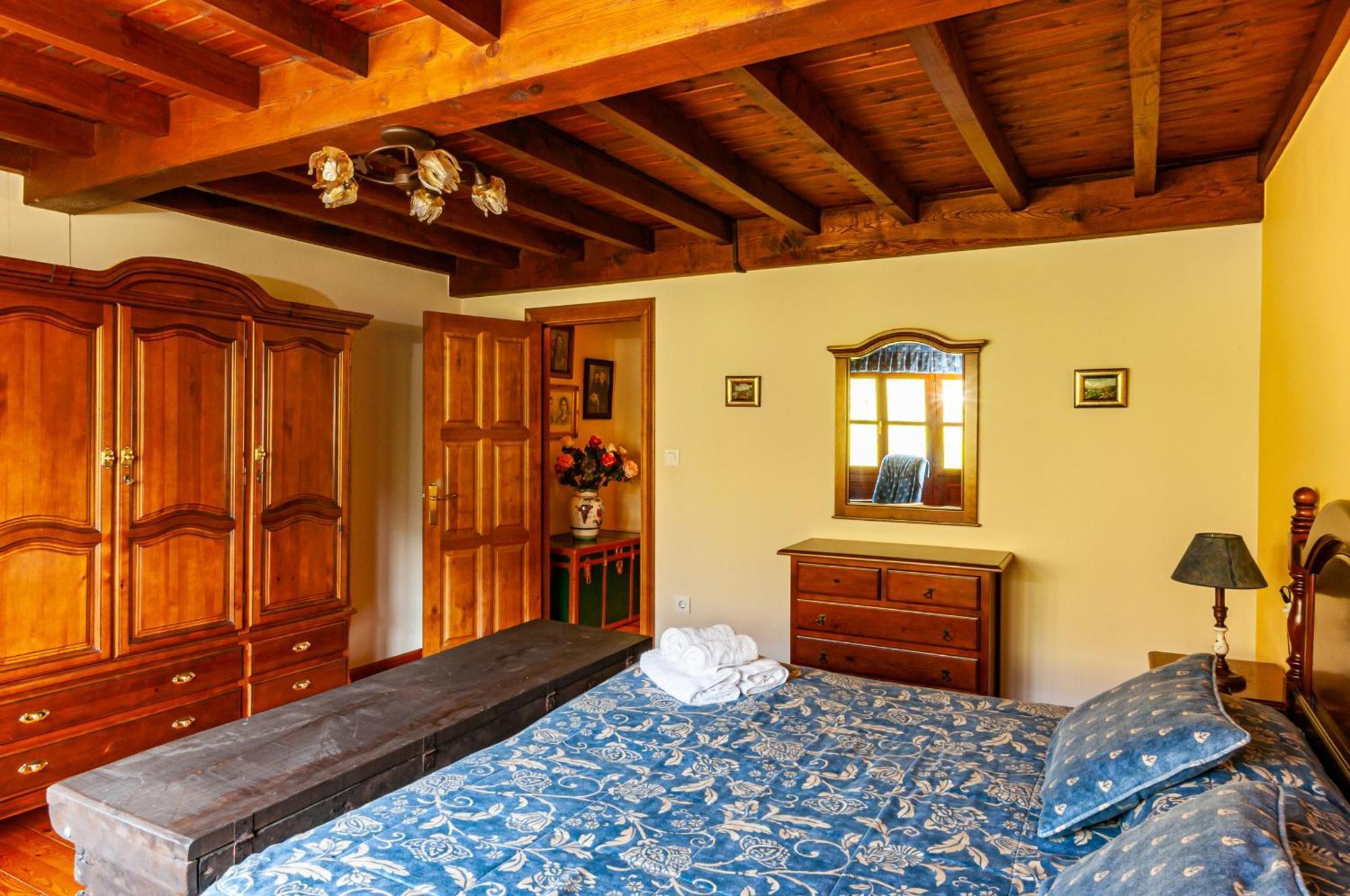 Casa Rural La Regoria 카레냐 데 카브랄레스 외부 사진