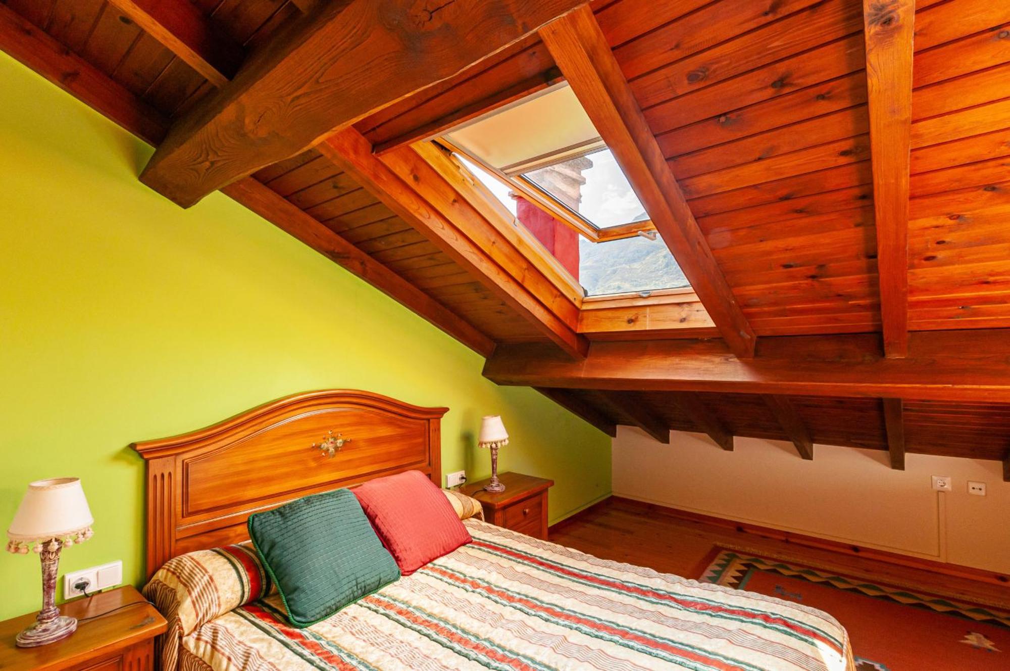 Casa Rural La Regoria 카레냐 데 카브랄레스 외부 사진