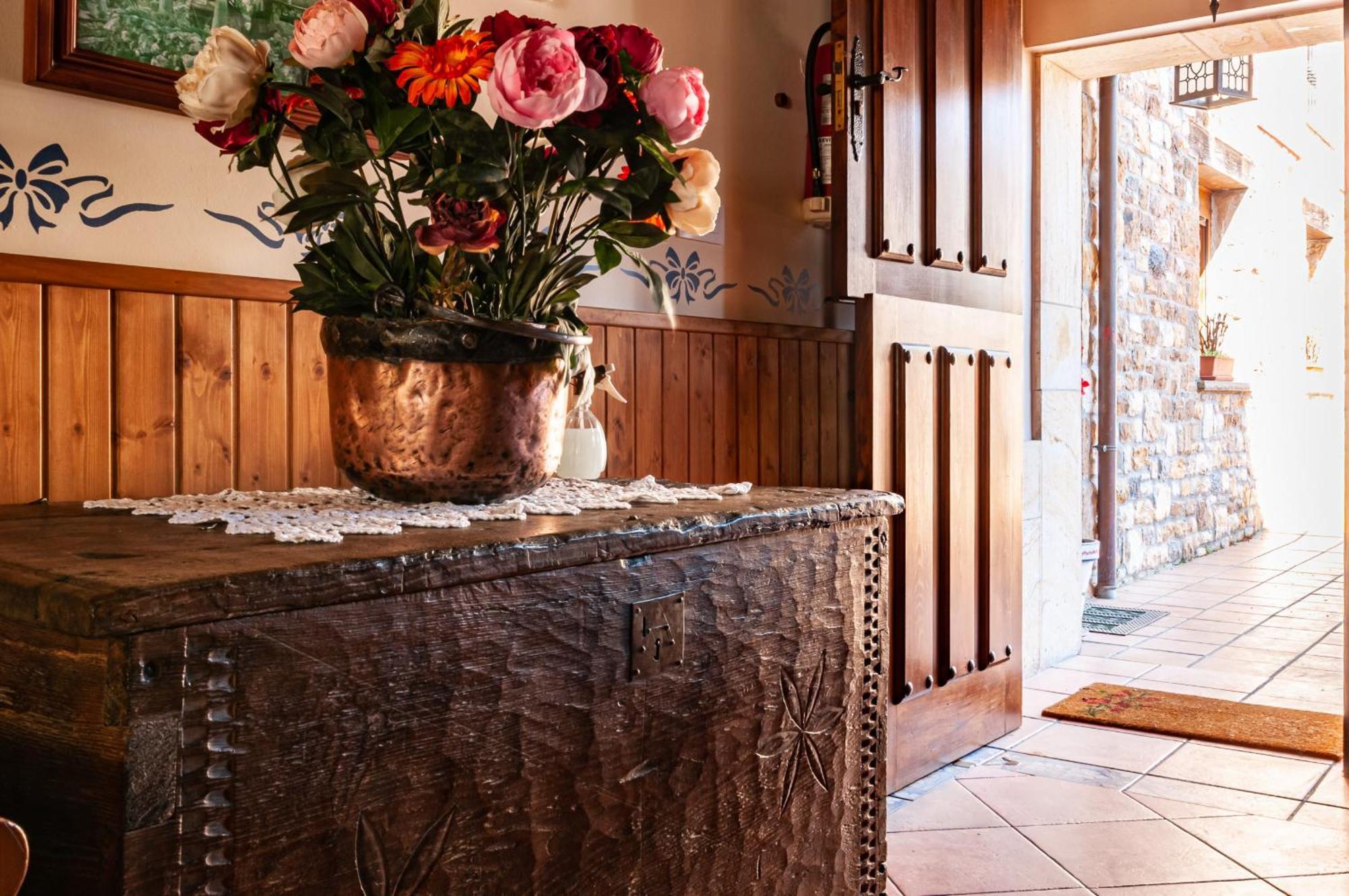 Casa Rural La Regoria 카레냐 데 카브랄레스 외부 사진