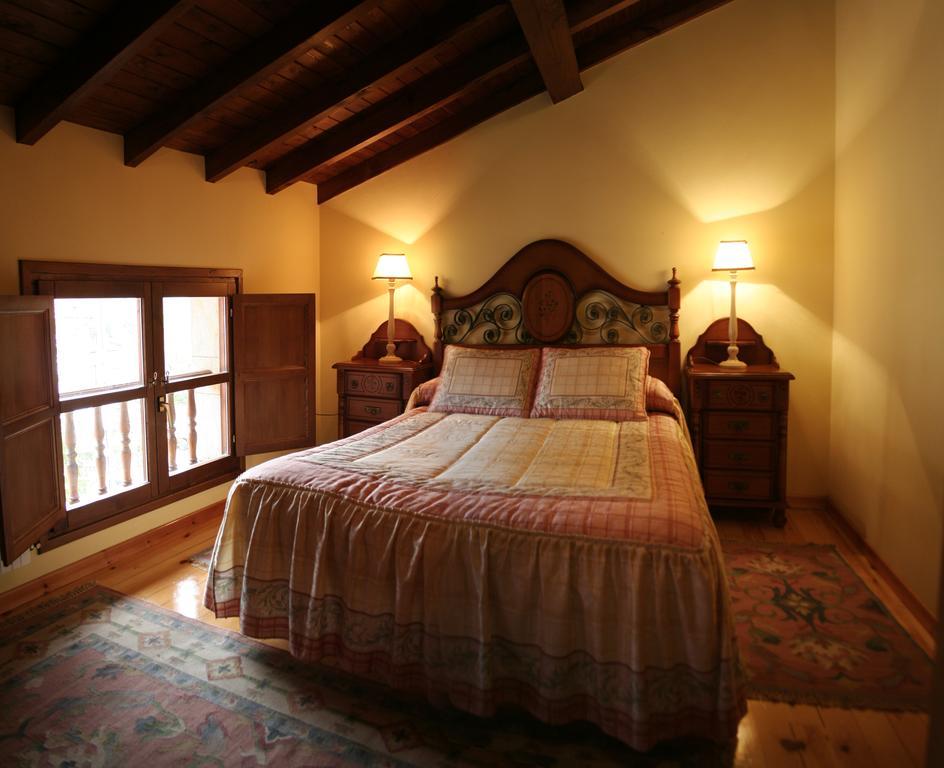 Casa Rural La Regoria 카레냐 데 카브랄레스 외부 사진