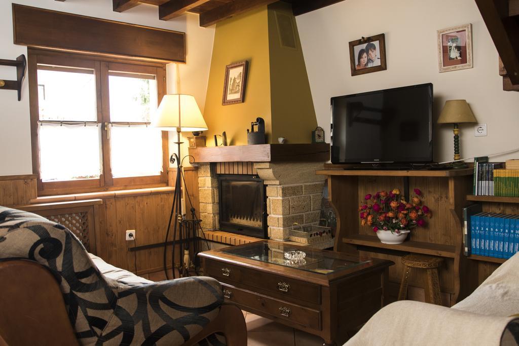 Casa Rural La Regoria 카레냐 데 카브랄레스 외부 사진