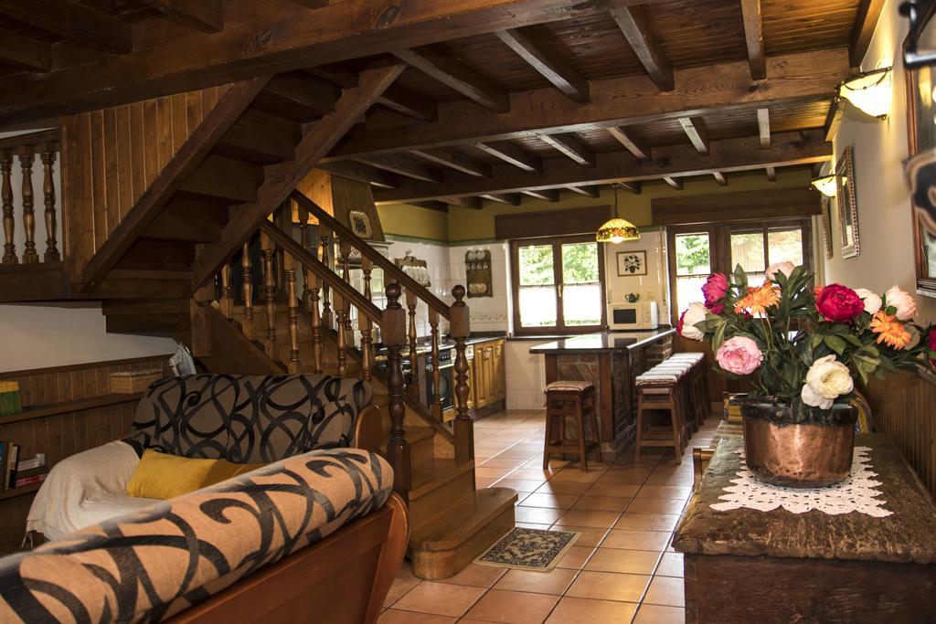 Casa Rural La Regoria 카레냐 데 카브랄레스 외부 사진