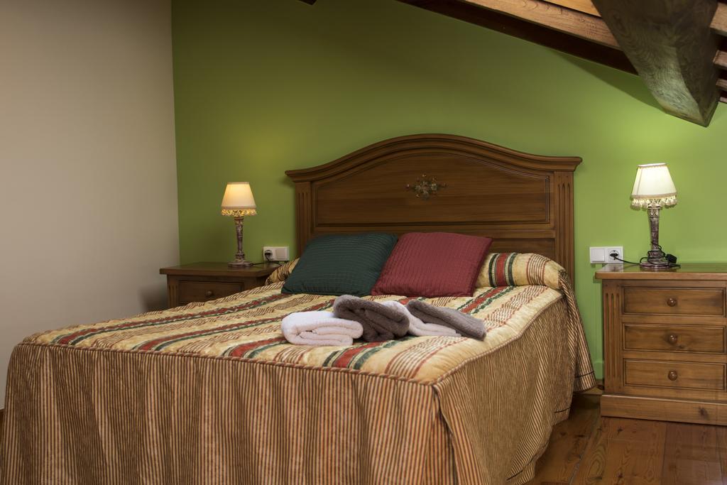 Casa Rural La Regoria 카레냐 데 카브랄레스 외부 사진
