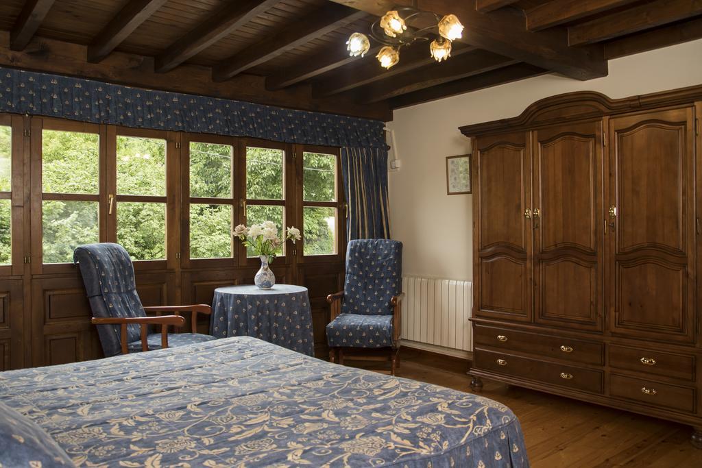 Casa Rural La Regoria 카레냐 데 카브랄레스 외부 사진